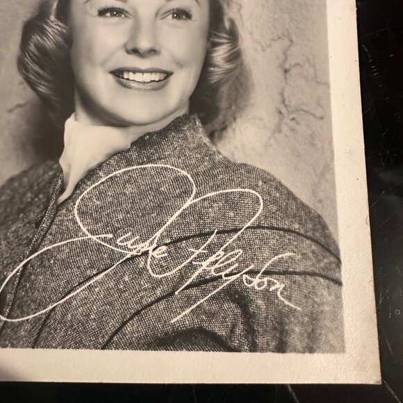 Vintage June Allyson Black & White Signed Headshot Photograph 5x4 Inch - Picture 8 of 14